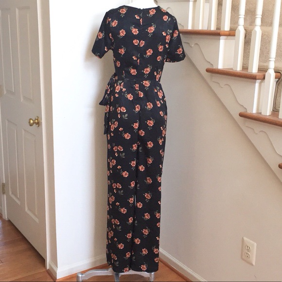❗️2 Left | Xhilaration Satin Floral Jumpsuit - Picture 3 of 8